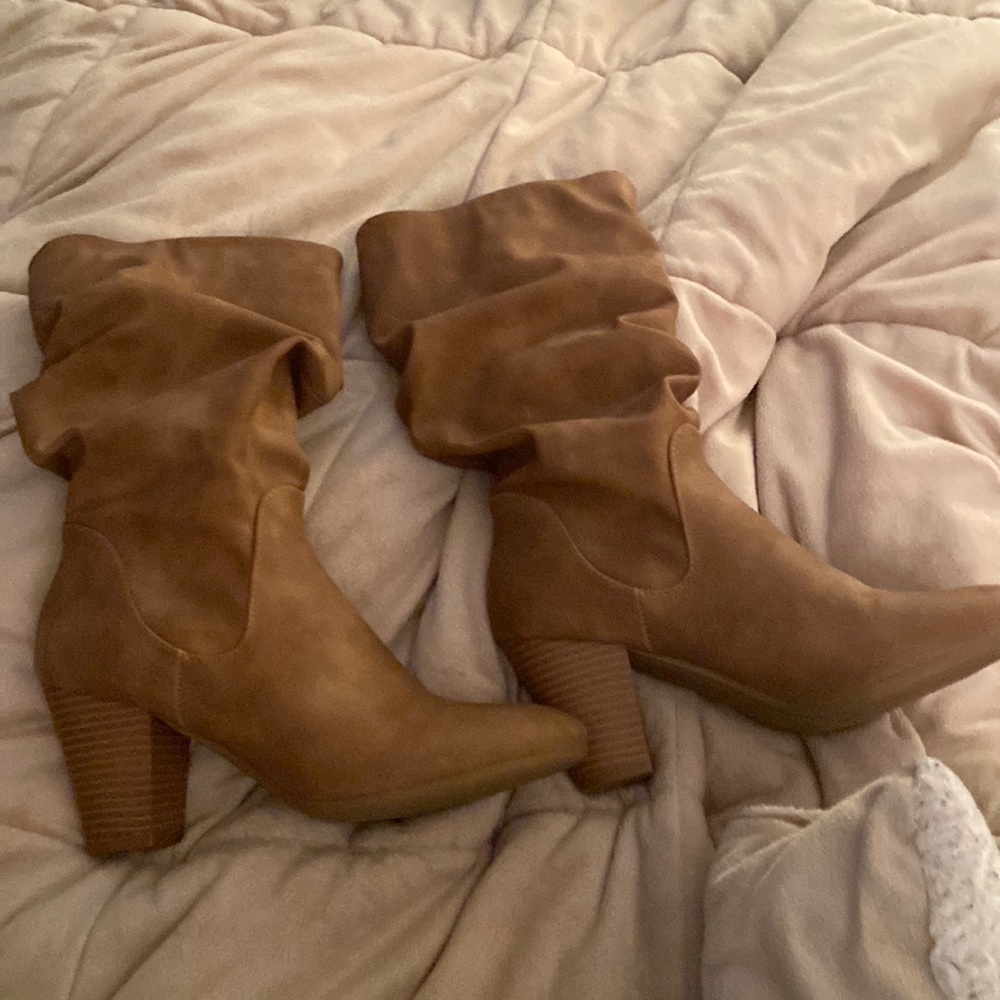 Tan heeled boots